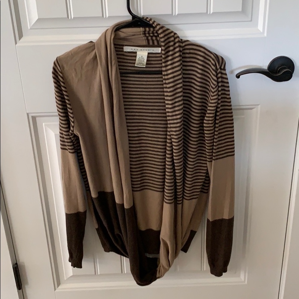 Women’s size medium Max Studio cardigan